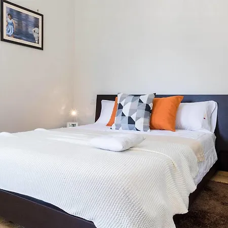 Stylish Joivy Flat With Garden Apartment Pognana Lario