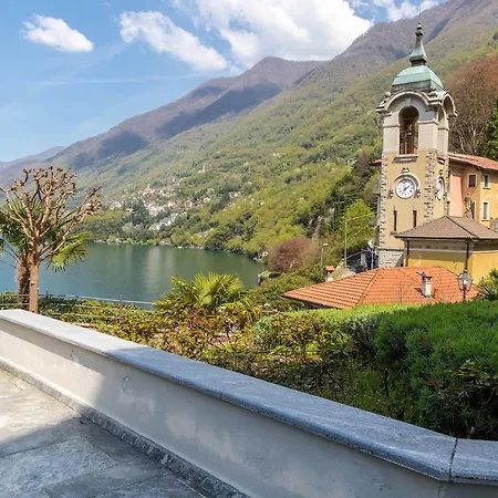 Stylish Joivy Flat With Garden Pognana Lario